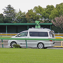 中継車に設置